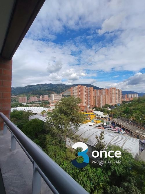 Apartamento de 2 alcobas en venta en Zona Industrial 1, Bello, 56 m² · foto 2 de 10