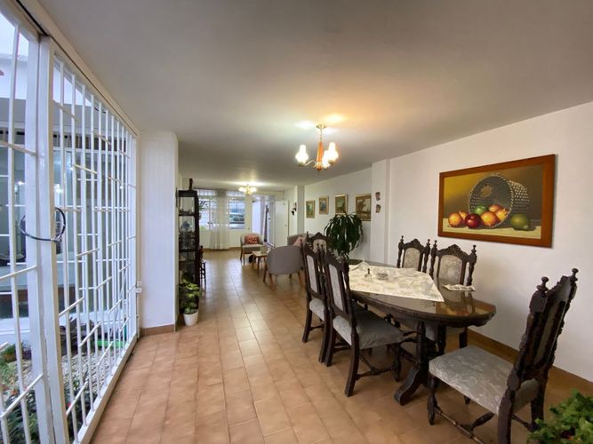 Casa de 3 alcobas en venta en Cabecera Del Llano, Bucaramanga, 550 m² · foto 7 de 16