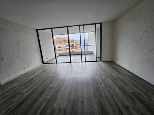 Apartamento en arriendo en Loma De Los Gonzalez, Medellín · foto 2 de 22