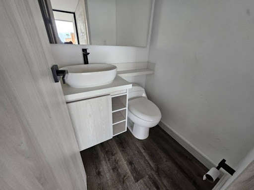 Apartamento en arriendo en Loma De Los Gonzalez, Medellín · foto 8 de 22