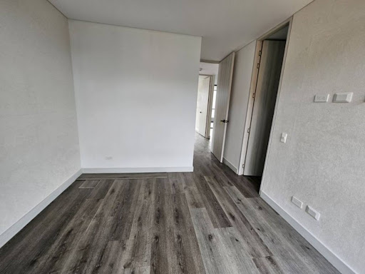 Apartamento en arriendo en Loma De Los Gonzalez, Medellín · foto 11 de 22