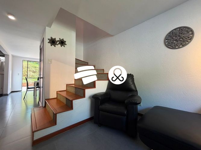 Casa de 5 alcobas en venta en Zona Centro, Envigado, 102 m² · foto 7 de 24