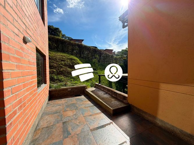 Casa de 5 alcobas en venta en Zona Centro, Envigado, 102 m² · foto 17 de 24
