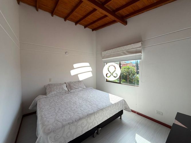 Casa de 5 alcobas en venta en Zona Centro, Envigado, 102 m² · foto 24 de 24