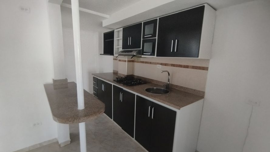 Casa de 3 alcobas en arriendo en El Carmelo, Candelaria, 90 m² · foto 5 de 22