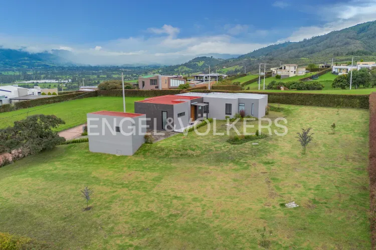 Casa de 3 alcobas en venta en San Gabriel, Sopó, 250 m² · foto 17 de 18