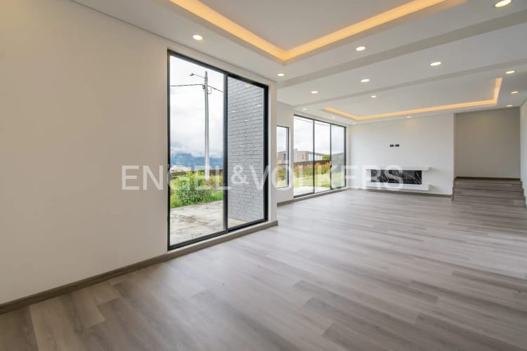 Casa de 3 alcobas en venta en San Gabriel, Sopó, 250 m² · foto 5 de 18