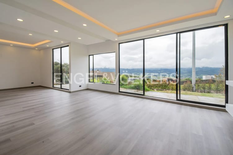 Casa de 3 alcobas en venta en San Gabriel, Sopó, 250 m² · foto 4 de 18