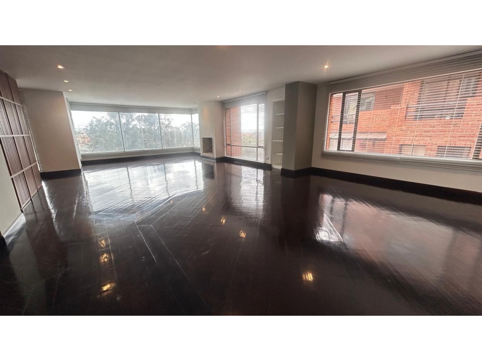 Apartamento en venta en Los Rosales, Bogotá · foto 5 de 19