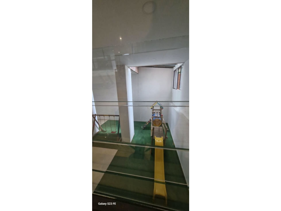 Apartamento en venta en Los Rosales, Bogotá · foto 16 de 19