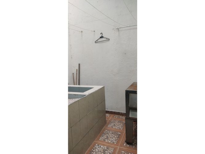Casa de 6 alcobas en venta en Los Cambulos, Girardot, 203 m² · foto 19 de 19