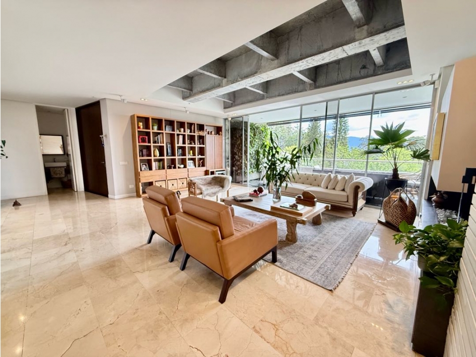 Apartamento en venta en El Poblado, Medellín · foto 2 de 22
