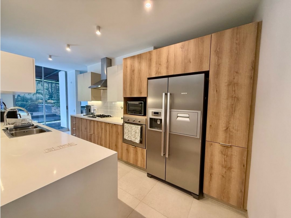 Apartamento en venta en El Poblado, Medellín · foto 10 de 22