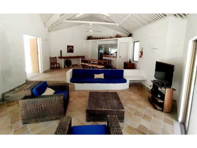 Casa de 4 alcobas en venta en El Paso, Ricaurte, 234 m² · foto 4 de 24