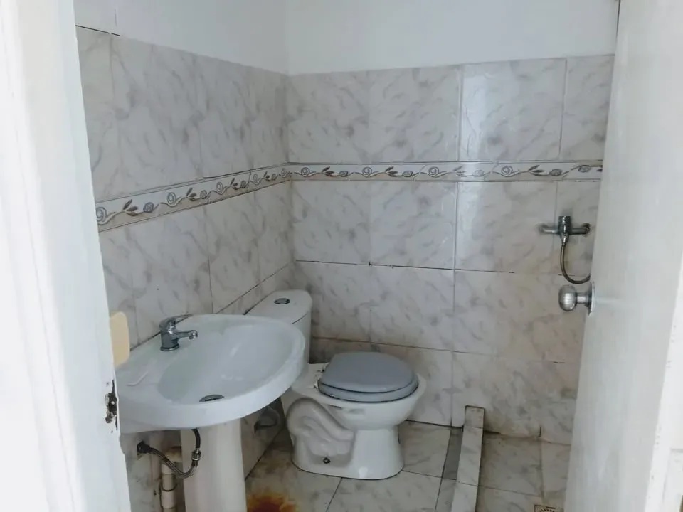 Alquiler de Departamento de 2 dormitorios con patio con parrillero y garage en Prado Norte · Foto 10