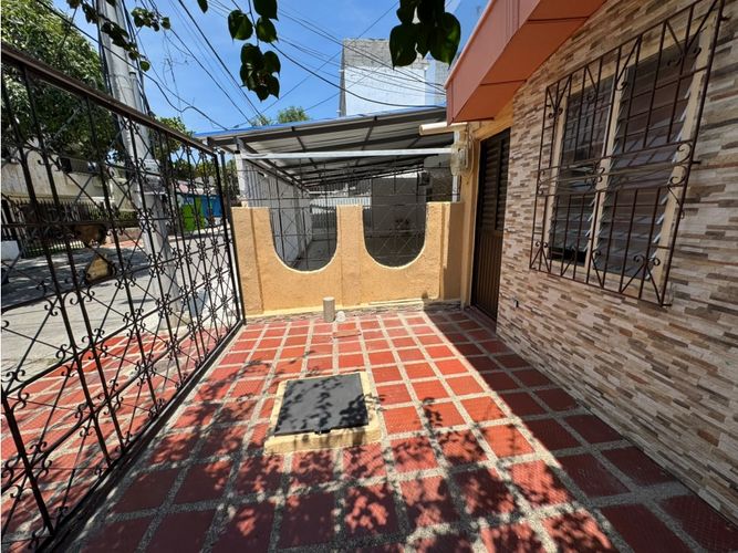 Casa de 5 alcobas en venta en Los Angeles, Santa Marta, 300 m² · foto 2 de 16