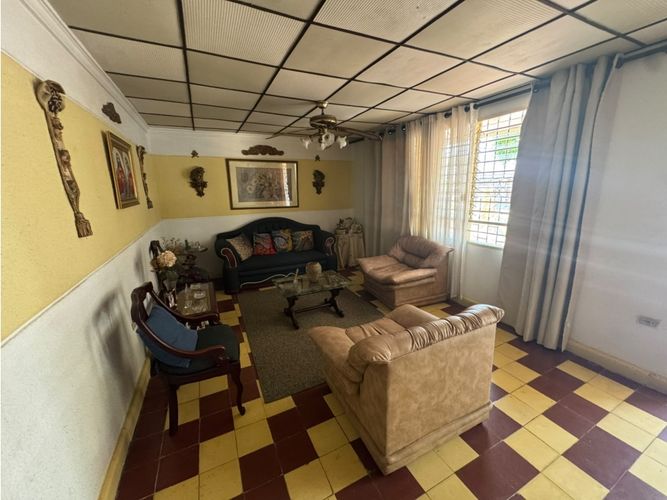 Casa de 5 alcobas en venta en Los Angeles, Santa Marta, 300 m² · foto 3 de 16