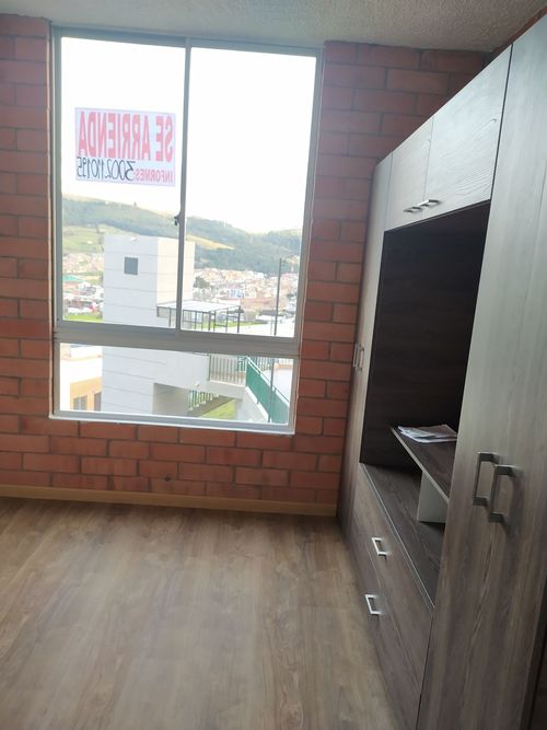 Apartamento de 3 alcobas en venta en La Florida, Tunja, 62 m² · foto 4 de 12