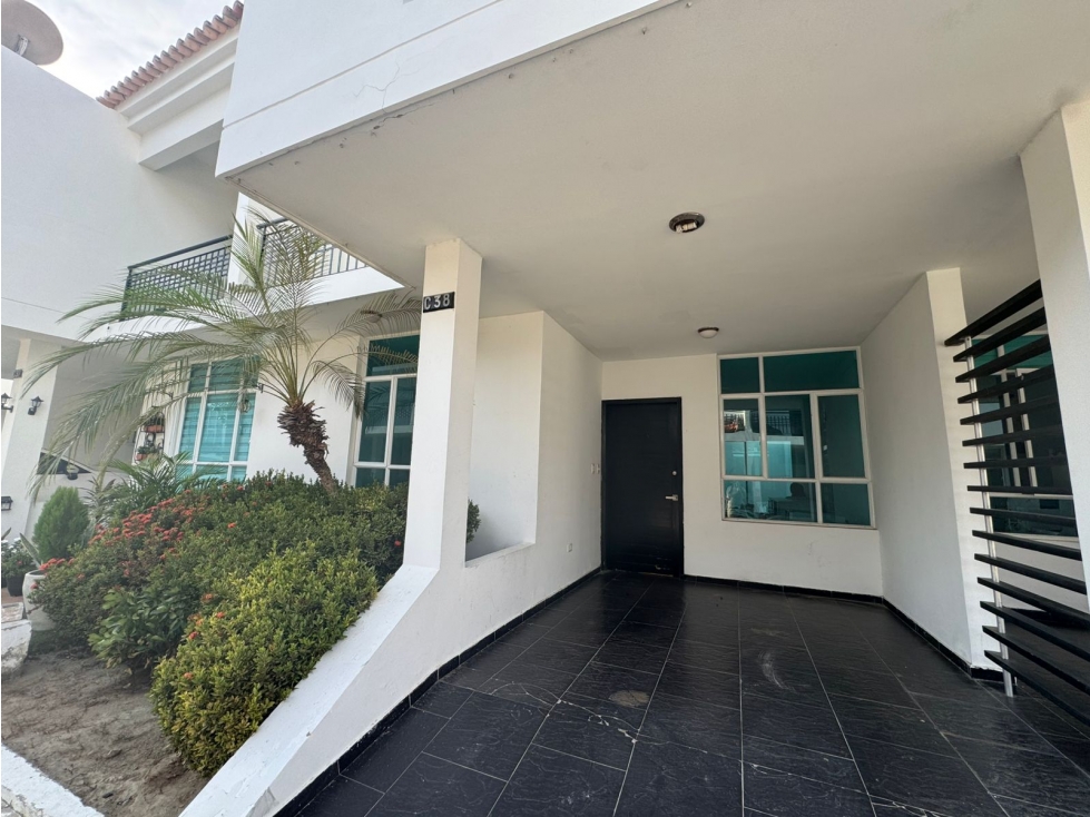 Casa en venta en Rodadero, Santa Marta · foto 2 de 24