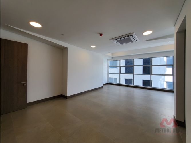 Oficina en arriendo en Bocagrande, Cartagena, 50 m² · foto 3 de 10