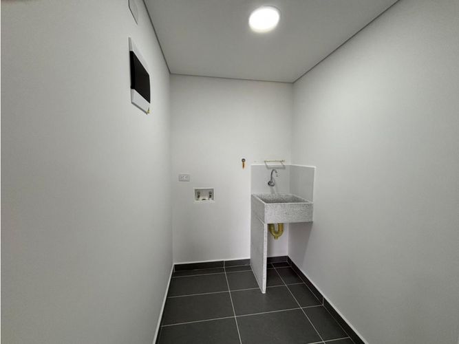 Apartamento de 3 alcobas en venta en Las Palmas, Rionegro, 70 m² · foto 15 de 15