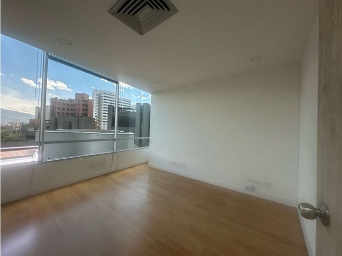 Oficina en venta en Milla De Oro, Medellín, 50 m² · foto 9 de 12