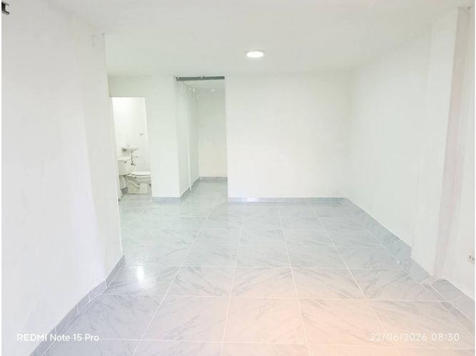 Local en arriendo en La Pilarica, Medellín, 48 m² · foto 4 de 11
