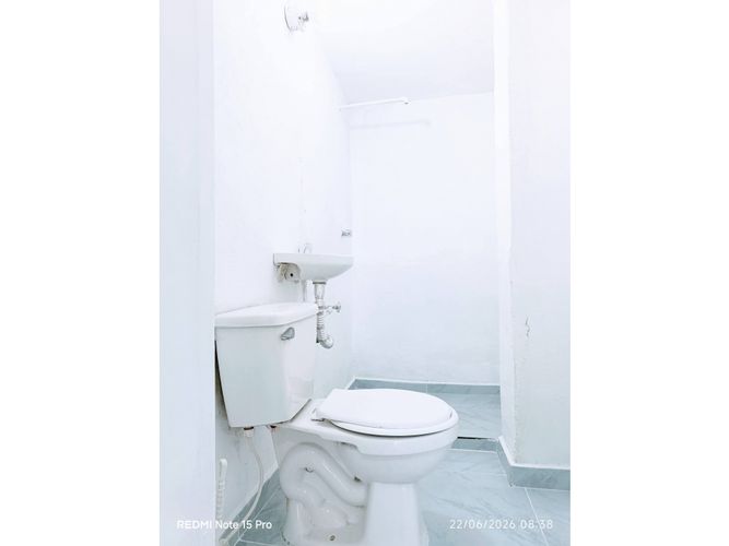 Local en arriendo en La Pilarica, Medellín, 48 m² · foto 9 de 11