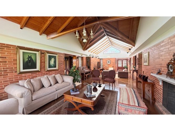 Casa de 4 alcobas en venta en Cr Quintas De Serrezuela, Mosquera, 460 m² · foto 6 de 24