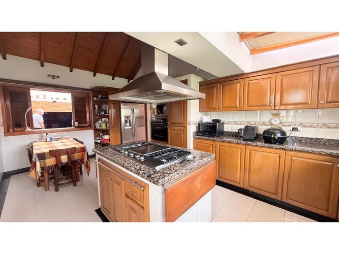 Casa de 4 alcobas en venta en Cr Quintas De Serrezuela, Mosquera, 460 m² · foto 12 de 24
