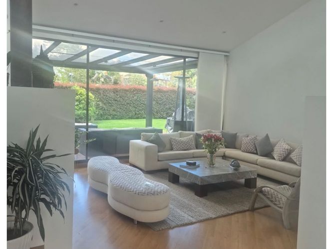 Casa de 4 alcobas en venta en Guaymaral, Bogotá, 311 m² · foto 6 de 23
