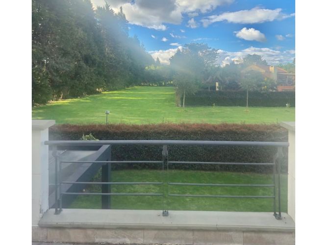 Casa de 4 alcobas en venta en Guaymaral, Bogotá, 311 m² · foto 13 de 23