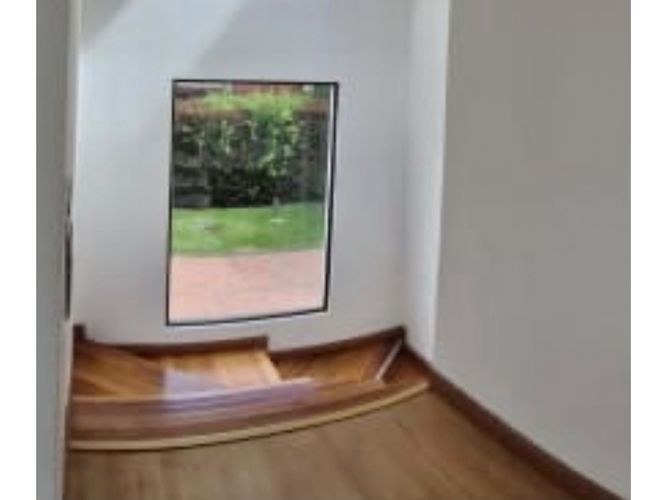 Casa de 4 alcobas en venta en Guaymaral, Bogotá, 311 m² · foto 18 de 23