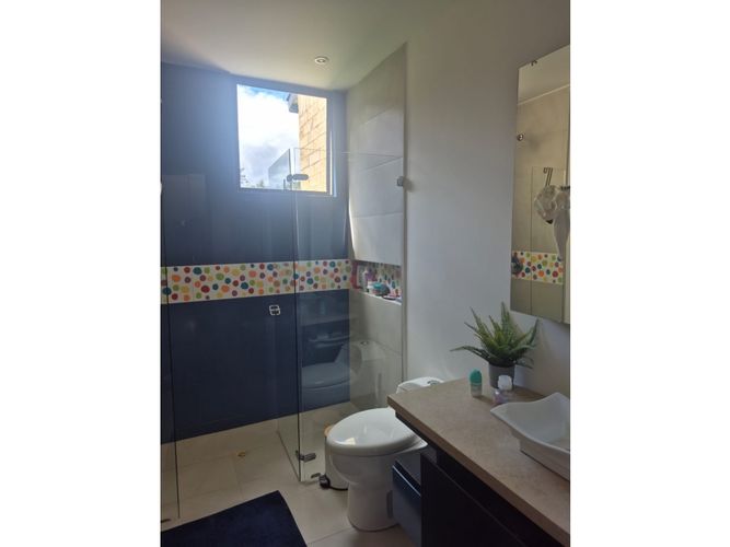 Casa de 4 alcobas en venta en Guaymaral, Bogotá, 311 m² · foto 19 de 23