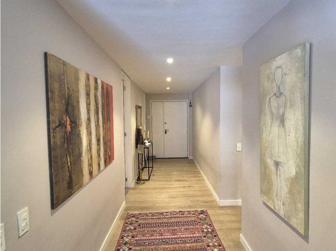 Apartamento de 2 alcobas en venta en La Carolina, Bogotá, 170 m² · foto 5 de 24
