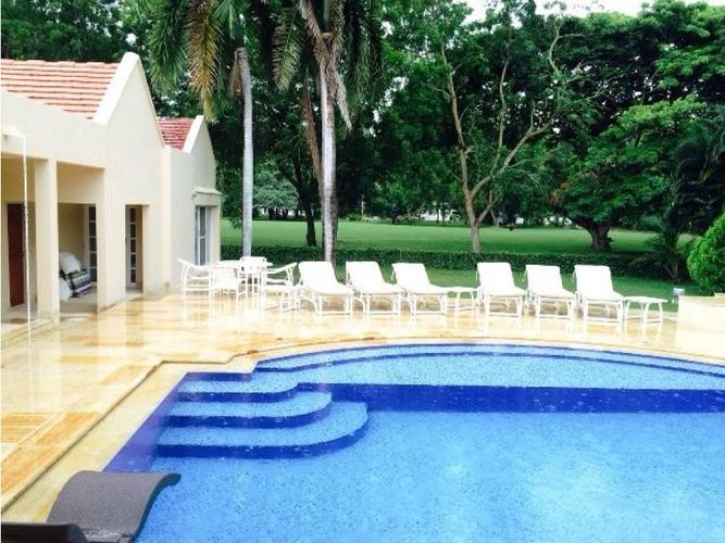 Casa de 5 alcobas en venta en Bosques De Peñalisa, Ricaurte, 326 m² · foto 6 de 18