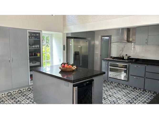 Casa de 5 alcobas en venta en Bosques De Peñalisa, Ricaurte, 326 m² · foto 7 de 18