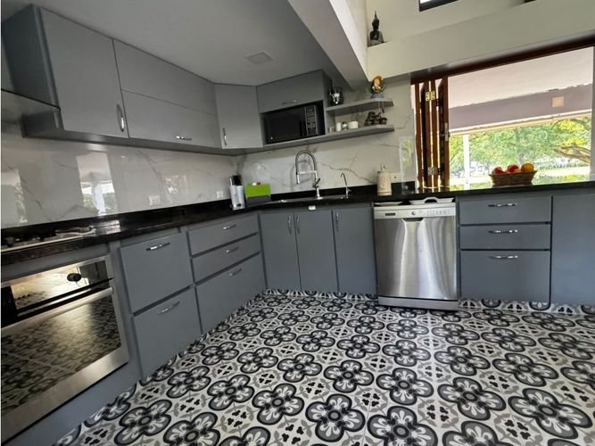 Casa de 5 alcobas en venta en Bosques De Peñalisa, Ricaurte, 326 m² · foto 11 de 18