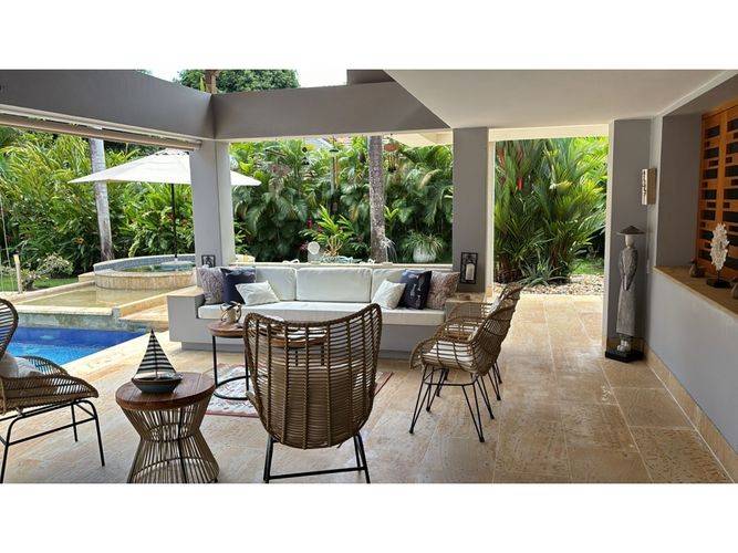 Casa de 5 alcobas en venta en Bosques De Peñalisa, Ricaurte, 326 m² · foto 12 de 18