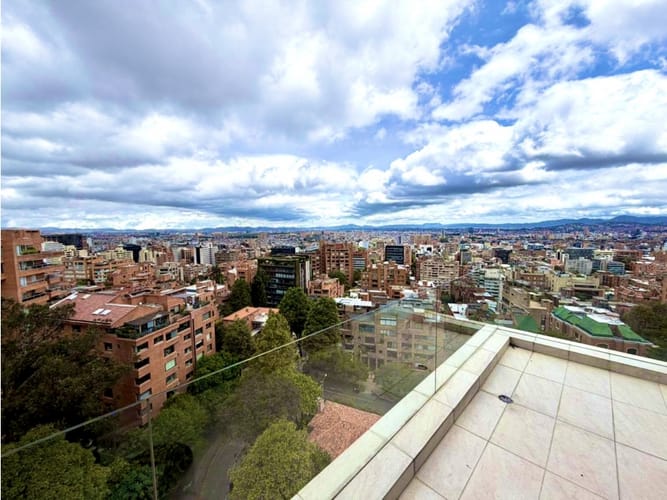 Apartamento de 4 alcobas en venta en Los Rosales, Bogotá, 475 m² · foto 7 de 20