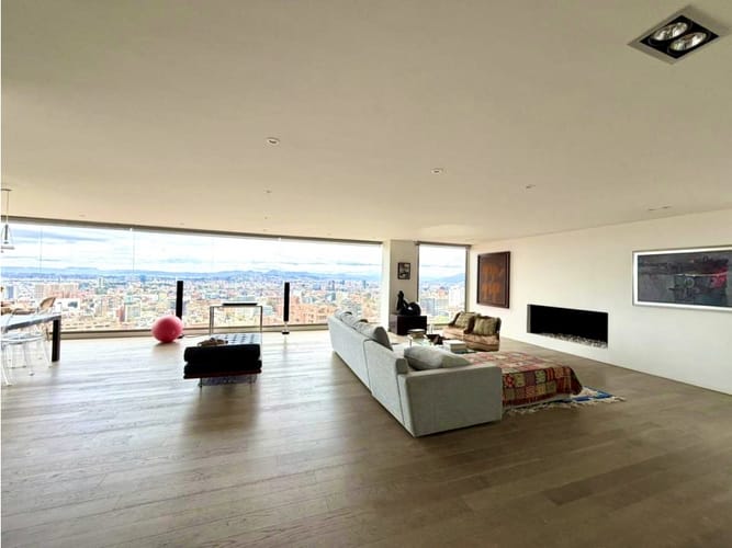 Apartamento de 4 alcobas en venta en Los Rosales, Bogotá, 475 m² · foto 8 de 20
