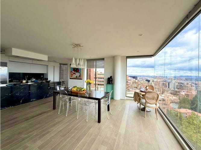 Apartamento de 4 alcobas en venta en Los Rosales, Bogotá, 475 m² · foto 19 de 20