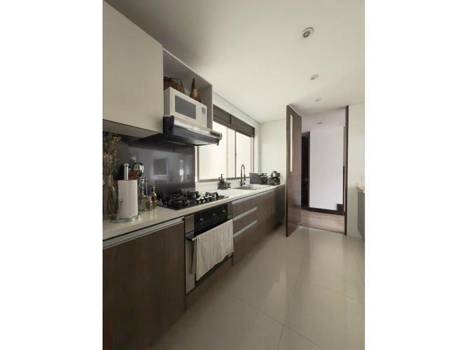 Apartamento en venta en Santa Barbara, Bogotá · foto 11 de 19