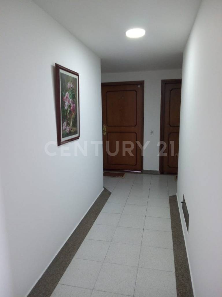 Apartamento en venta en Cedritos, Bogotá · foto 4 de 23