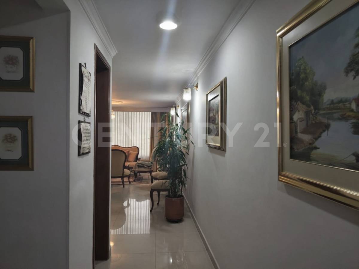 Apartamento en venta en Cedritos, Bogotá · foto 6 de 23