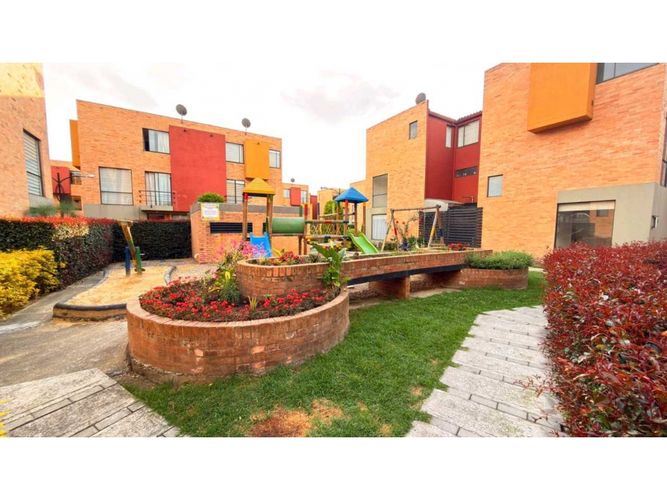 Casa de 3 alcobas en venta en Ub La Troja, Funza, 105 m² · foto 19 de 21