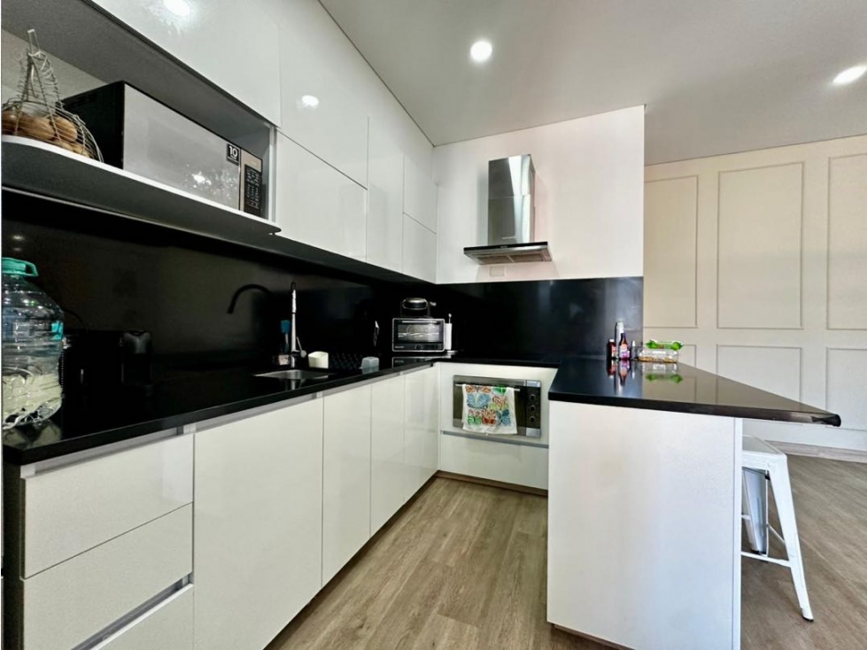 Apartamento en venta en El Chico, Bogotá · foto 6 de 12