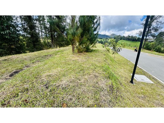 Lote en venta en Pantanillo, El Retiro, 1854 m² · foto 17 de 22