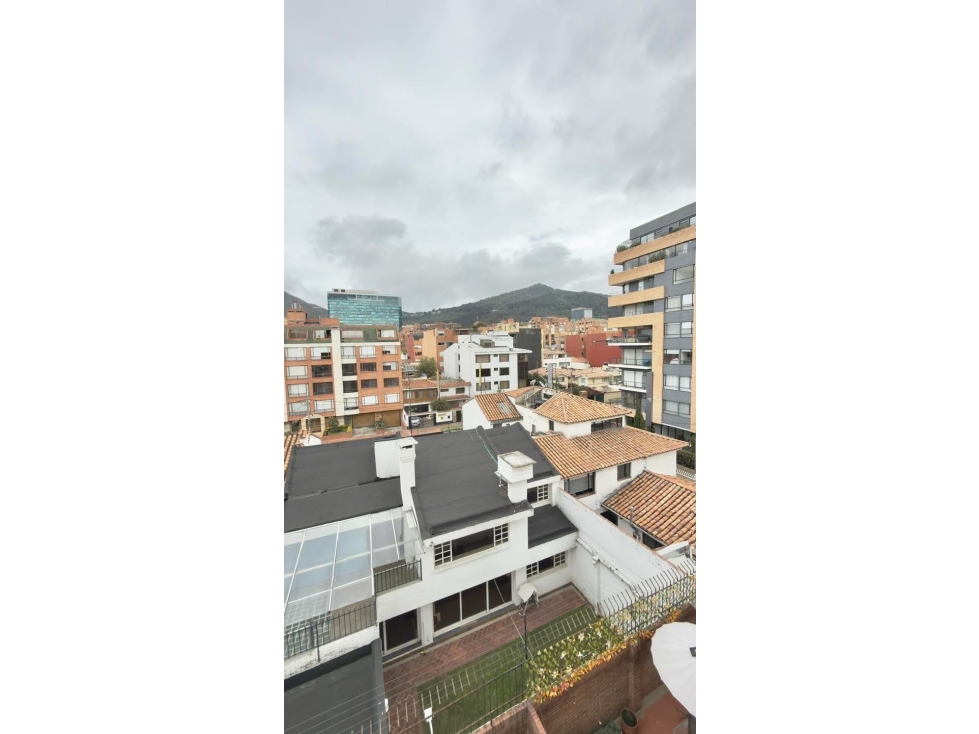 Apartamento en venta en Santa Paula, Bogotá · foto 2 de 14