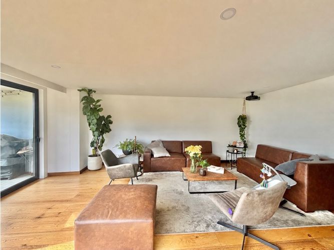 Apartamento de 3 alcobas en venta en Chicó Alto, Bogotá, 180 m² · foto 3 de 24
